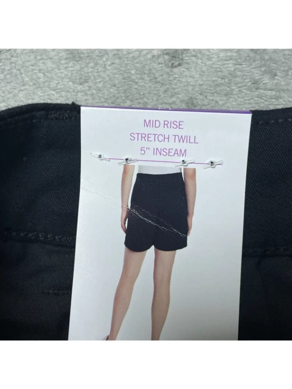 NWT Gloria Vanderbilt Women's 14 Mid Rise Stretch Twill Chino Shorts Black G2024